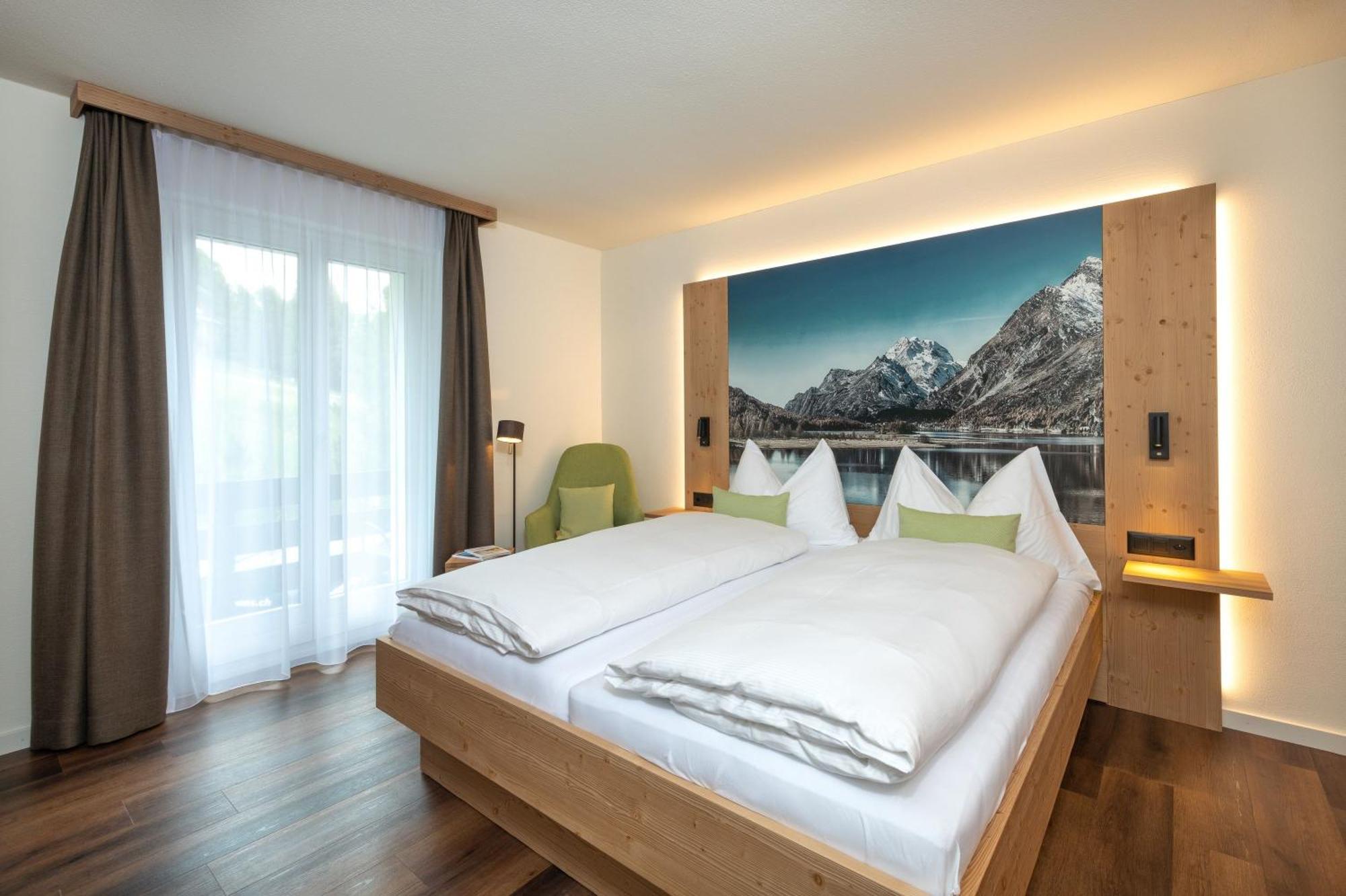 Randolins Familienresort St. Moritz Exterior photo