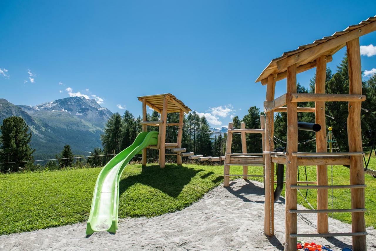 Randolins Familienresort St. Moritz Exterior photo